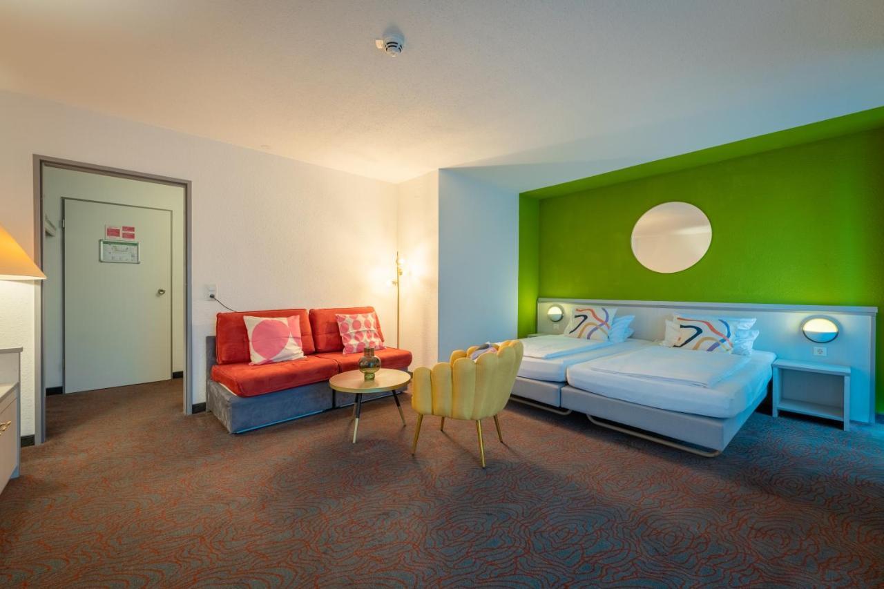 Hessenland Hotel Kassel Innenstadt By Stay Awesome Buitenkant foto